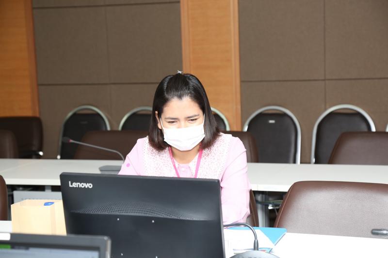 รองปลัด พม. เป็นปร�