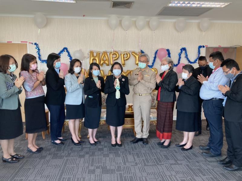 ปลัด พม. ให้คณะผู้�