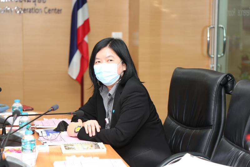 รองปลัด พม. เป็นปร�