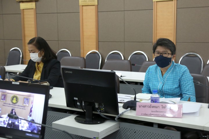 ปลัด พม. เป็นประธา�