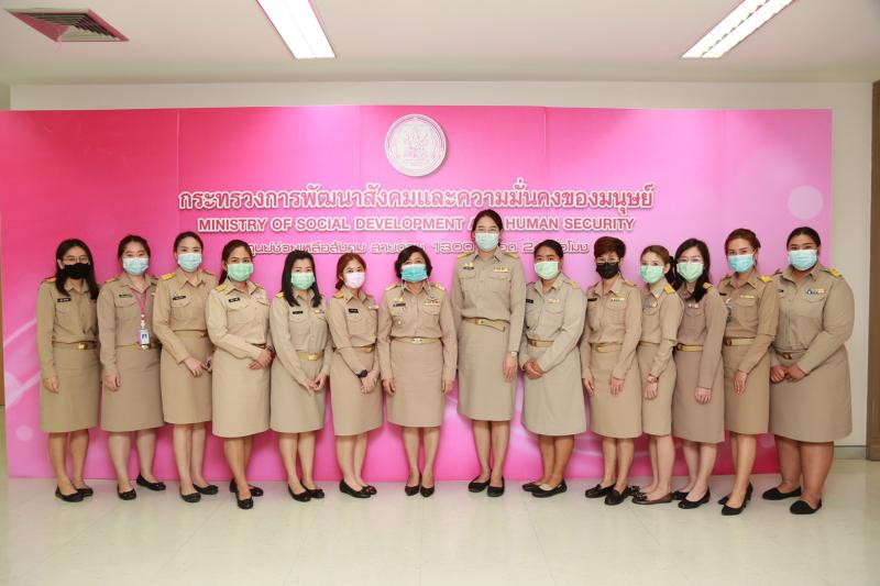 ปลัด พม. เป็นประธา�
