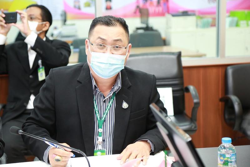 รองปลัด พม. เป็นปร�