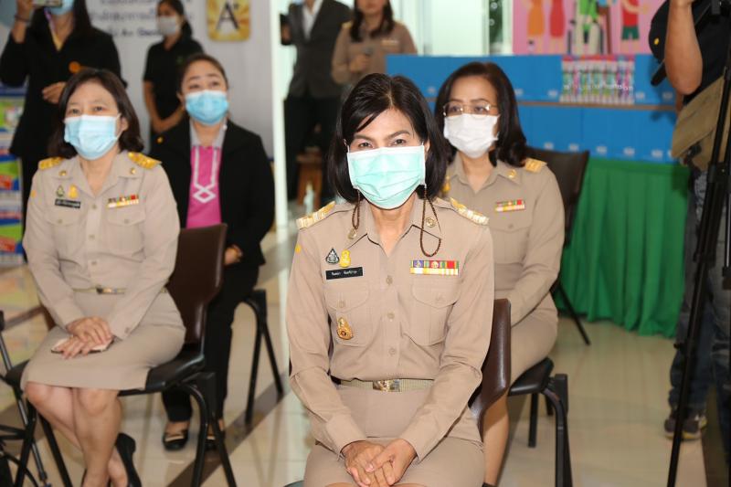 รมว. พม. เป็นประธาน�