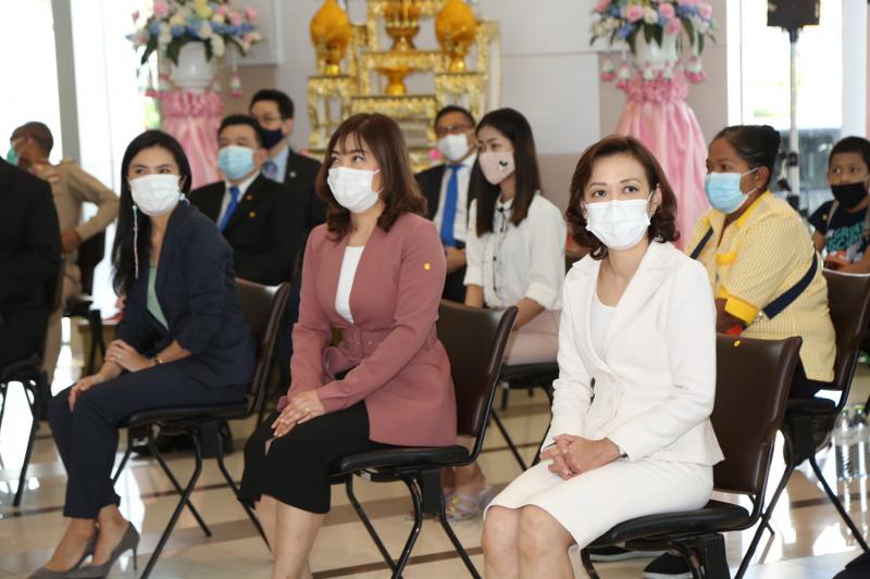 รมว. พม. เป็นประธาน�