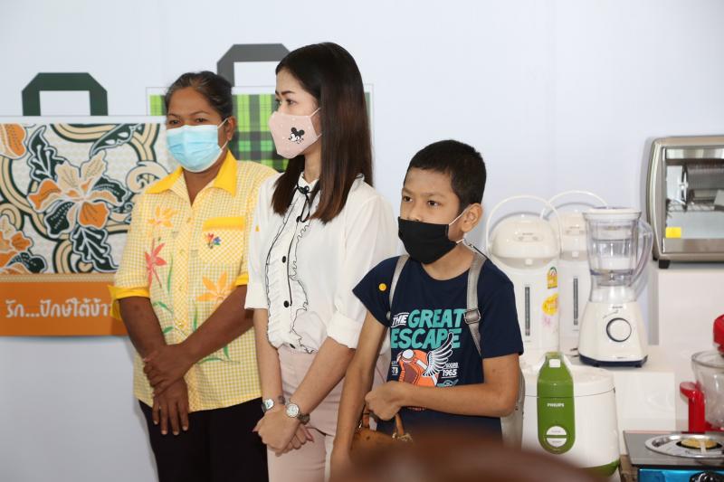 รมว. พม. เป็นประธาน�