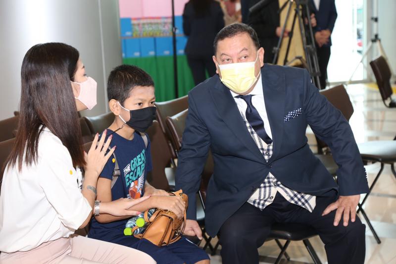 รมว. พม. เป็นประธาน�