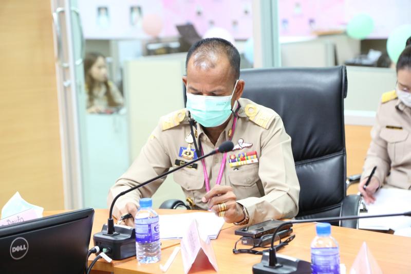 รองปลัด พม. เป็นปร�