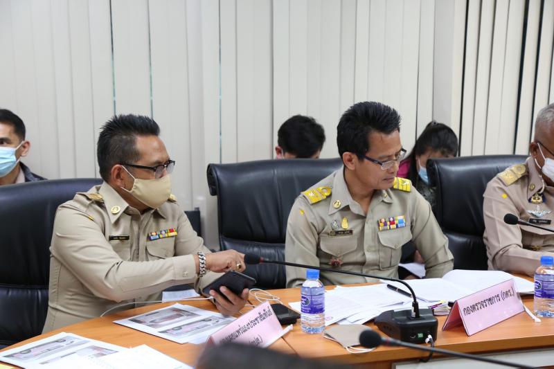 รองปลัด พม. เป็นปร�