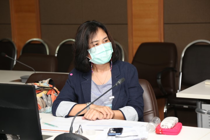 รองปลัด พม. เป็นปร�