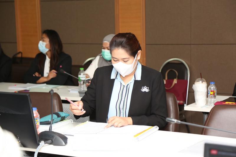 ปลัด พม. เป็นประธา�
