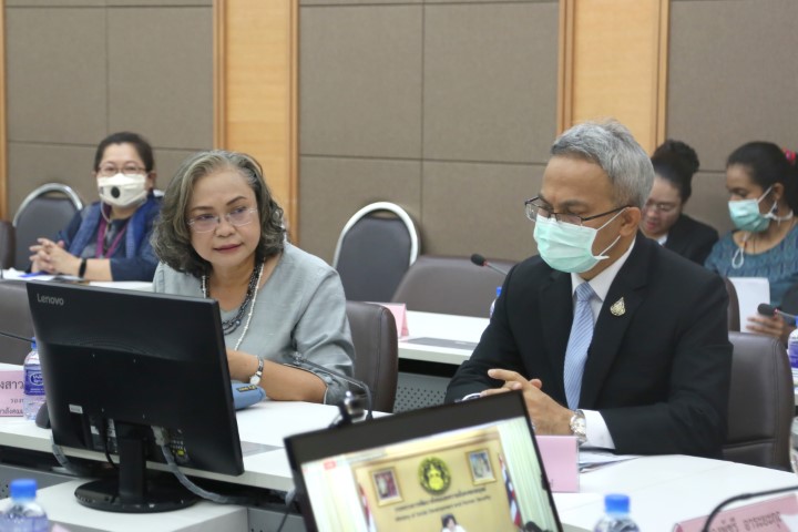 ปลัด พม. เป็นประธา�