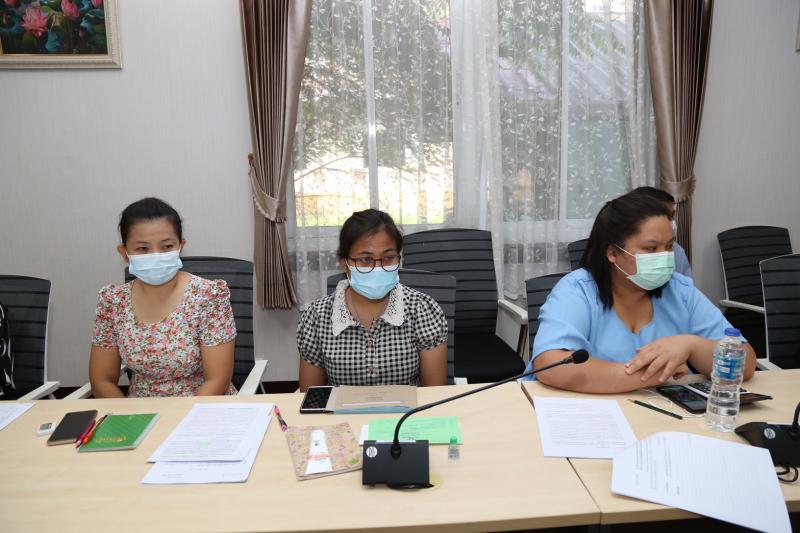 รองปลัด พม. เป็นปร�
