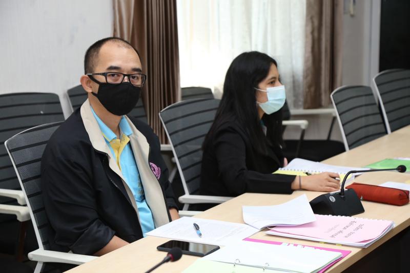 รองปลัด พม. เป็นปร�