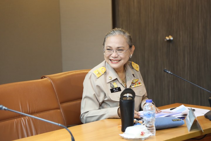 รองปลัด พม. ร่วมปร�