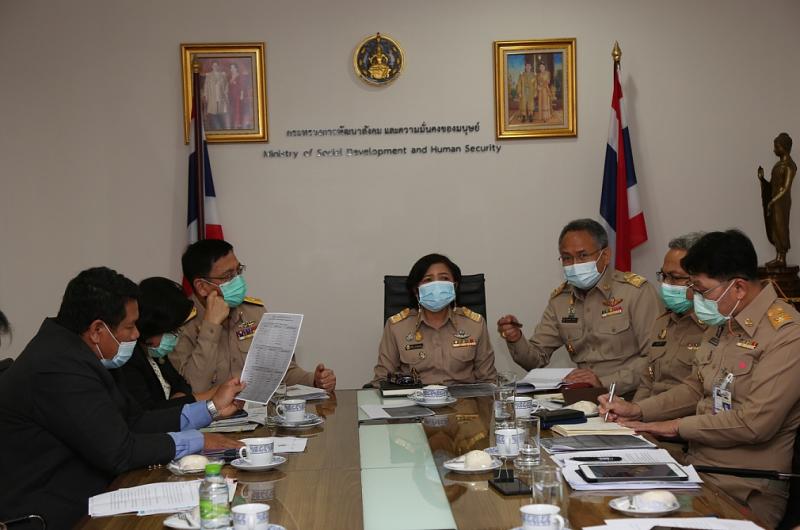 ปลัด พม. เป็นประธา�