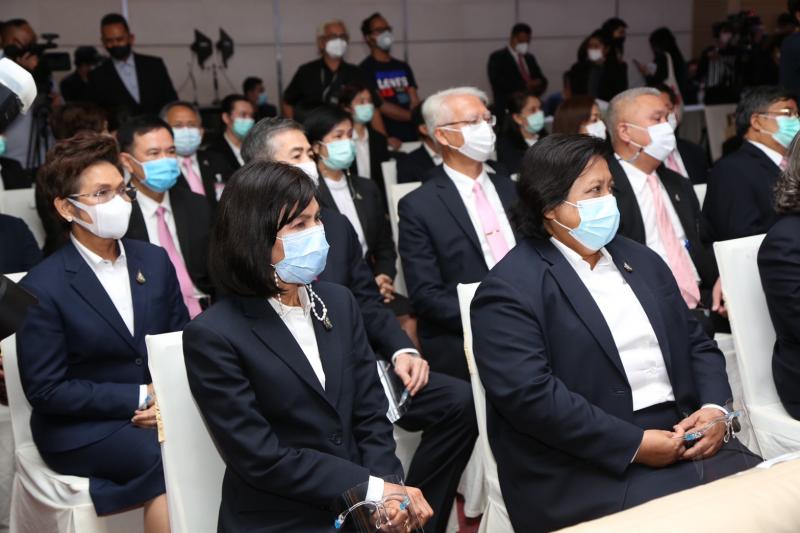 รองนายกรัฐมนตรี เ�