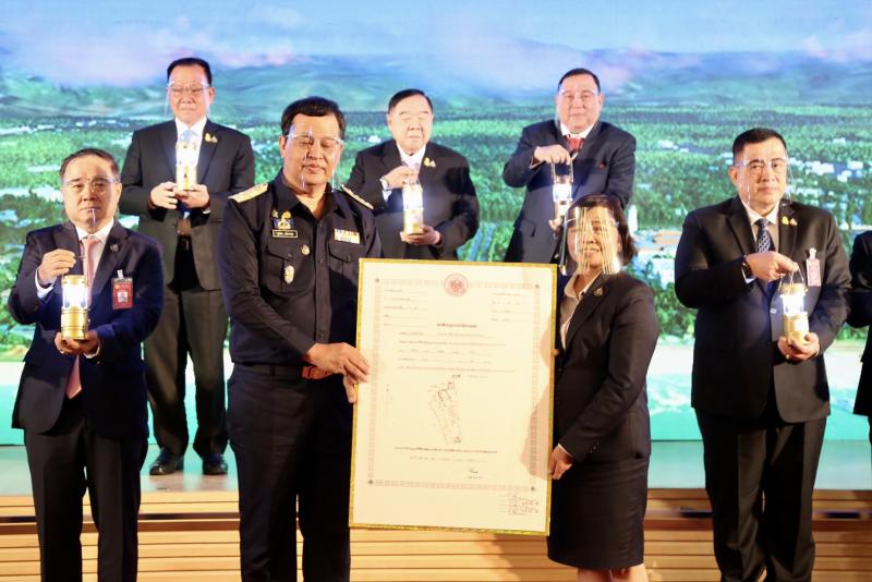 รองนายกรัฐมนตรี เ�