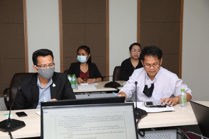 รองปลัด พม. เป็นปร�