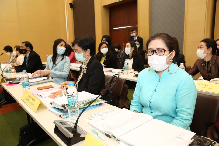 รองนายกรัฐมนตรี เ�