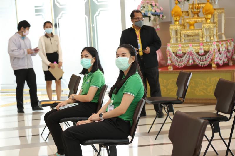 รองปลัด พม. เป็นปร�