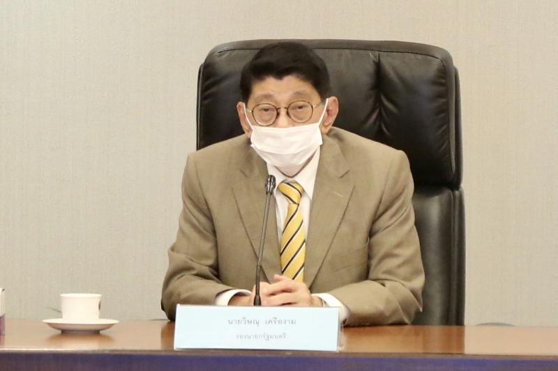 รมว. พม พร้อมด้วย ป�