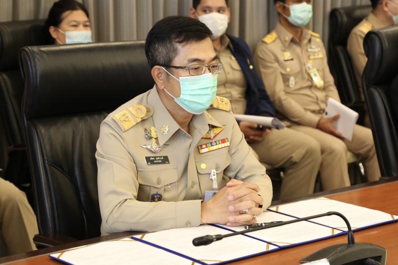 รมว. พม พร้อมด้วย ป�