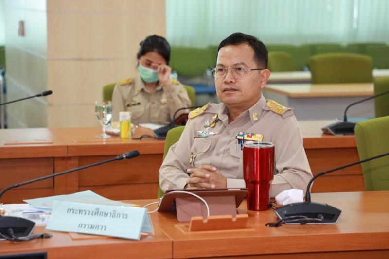 ปลัด พม. มอบหมาย รอ�