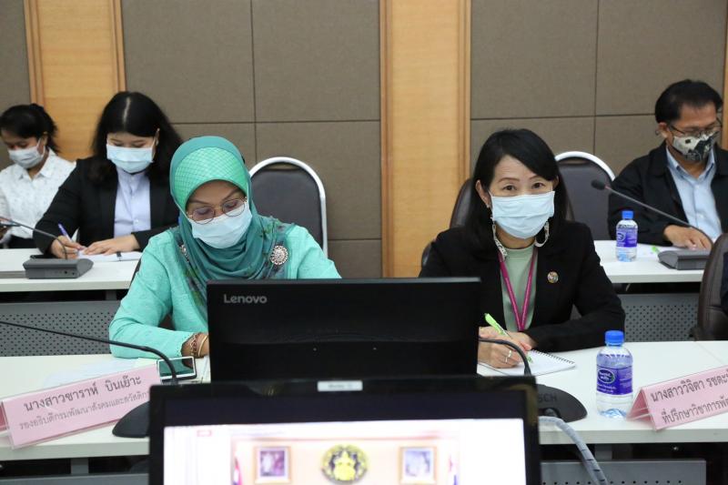 ปลัด พม. เป็นประธา�