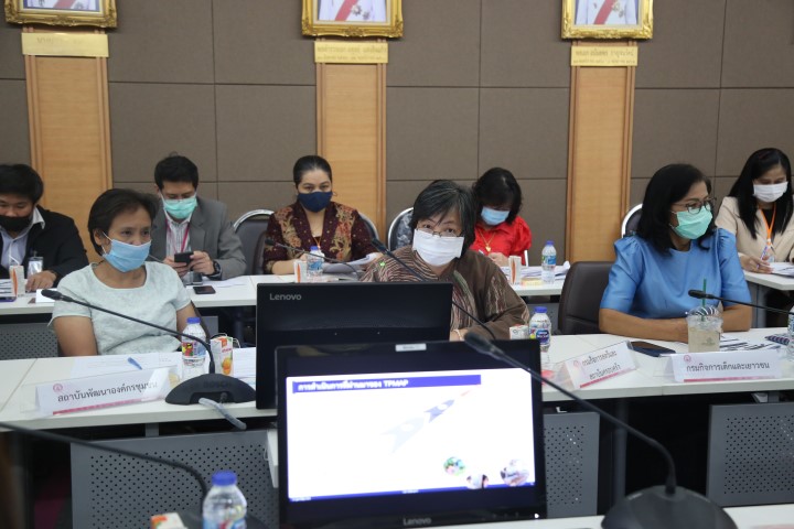 รองปลัด พม. เข้าร่�