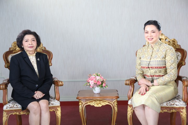 ปลัด พม. ให้การบัน�