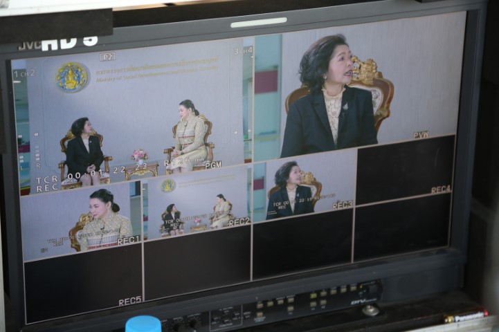 ปลัด พม. ให้การบัน�