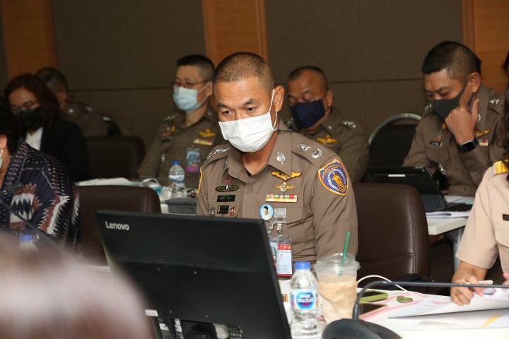 ปลัด พม. เป็นประธา�