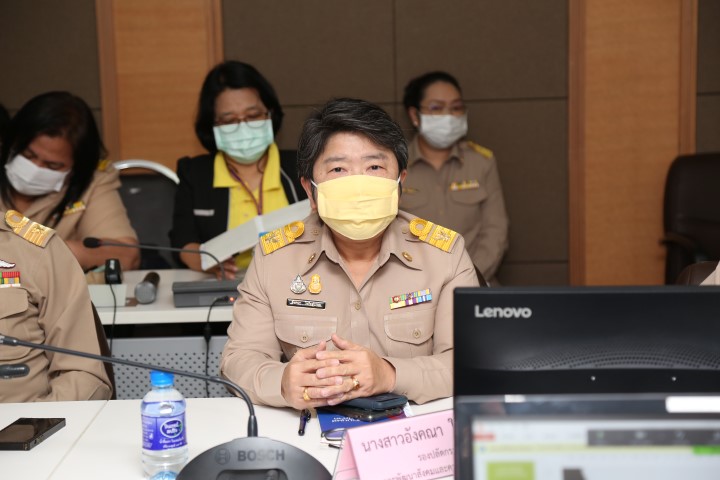 รมว.พม. เป็นประธาน�