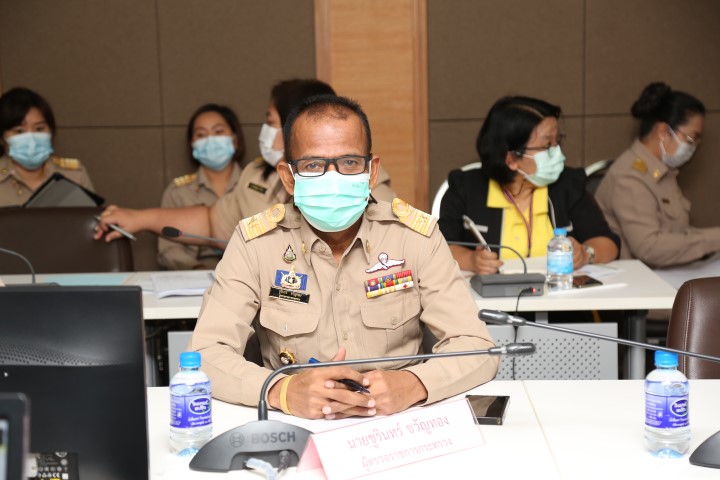 รมว.พม. เป็นประธาน�
