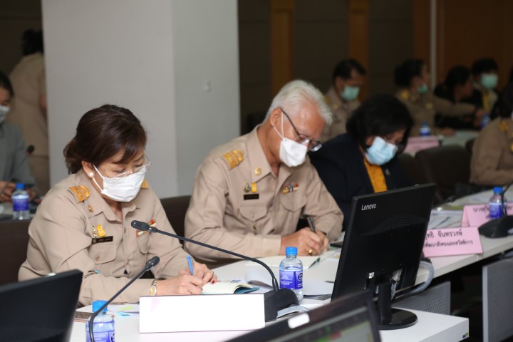 รมว.พม. เป็นประธาน�