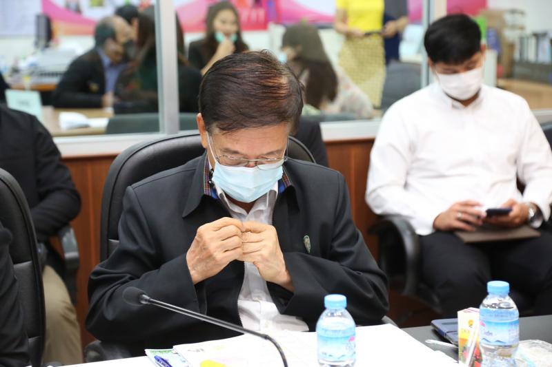 รองปลัด พม. เป็นปร�