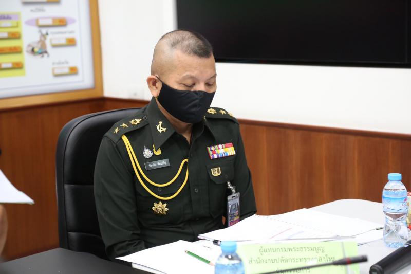 รองปลัด พม. เป็นปร�