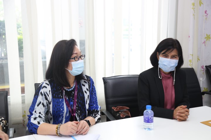 รองปลัด พม. รับการ�