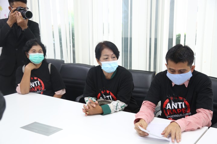รองปลัด พม. รับการ�