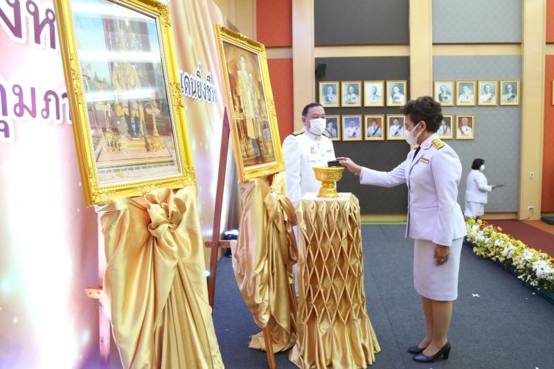 รมว. พม. เป็นประธาน�