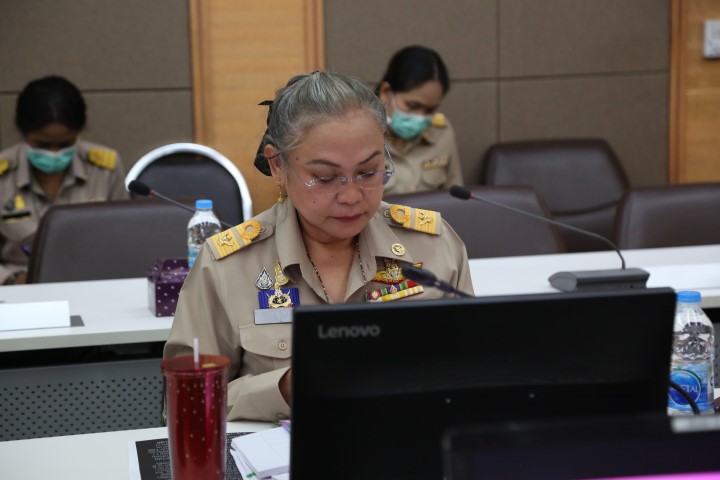 รมว.พม. เป็นที่ปรึ�