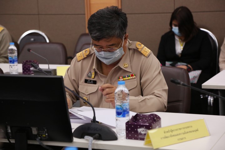 รมว.พม. เป็นที่ปรึ�