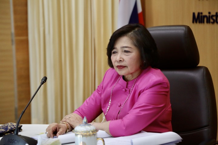 ปลัด พม. เป็นประธา�