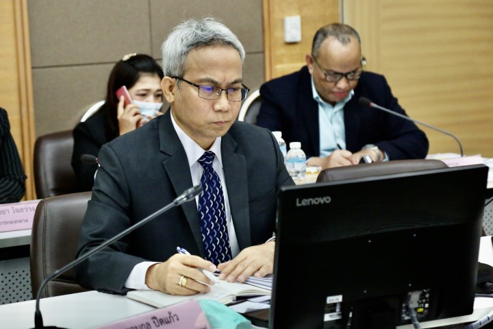 รมว.พม. เป็นประธาน�