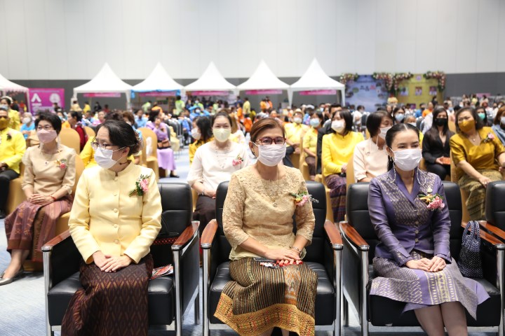 ปลัด พม. เป็นประธา�
