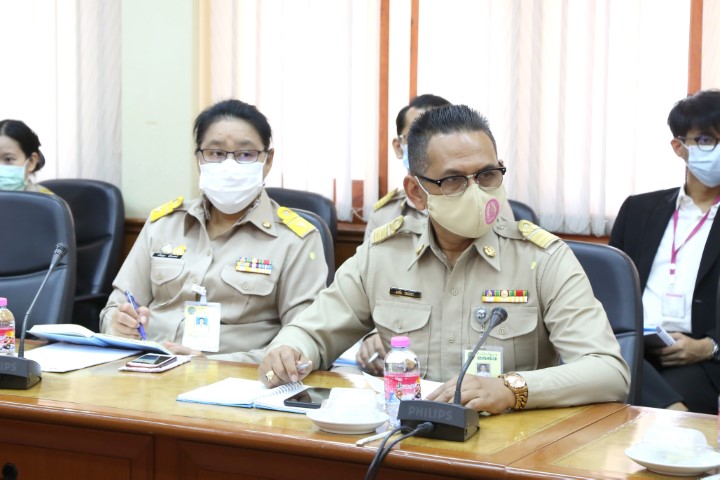 รองปลัด พม. ประชุม�