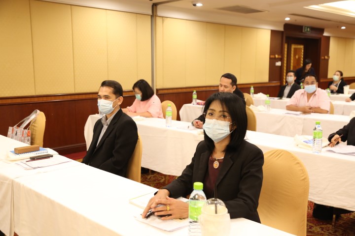ปลัด พม. เป็นประธา�