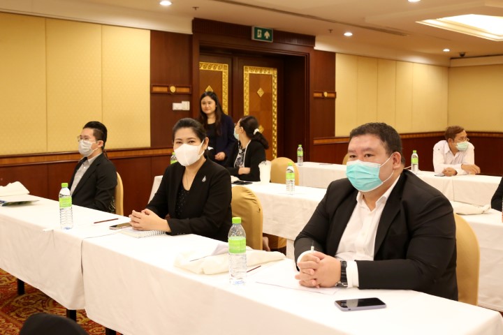 ปลัด พม. เป็นประธา�