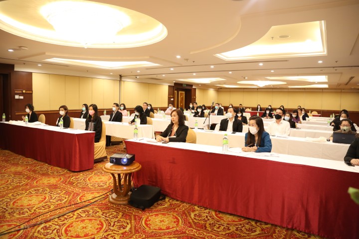 ปลัด พม. เป็นประธา�
