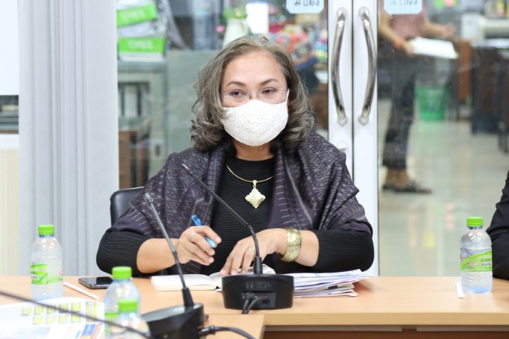 รองปลัด พม. ประชุม�
